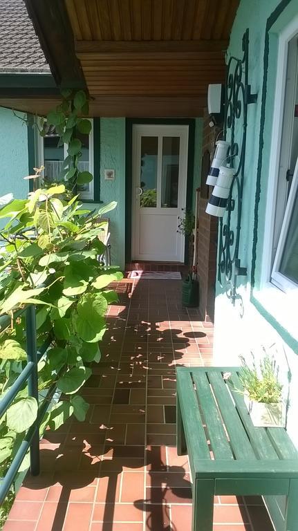 Am Bungert Apartment Mayschoß Екстериор снимка